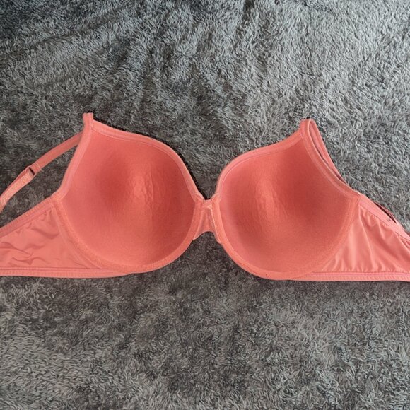 Victoria Secret Bra 38DDD - Picture 3 of 4